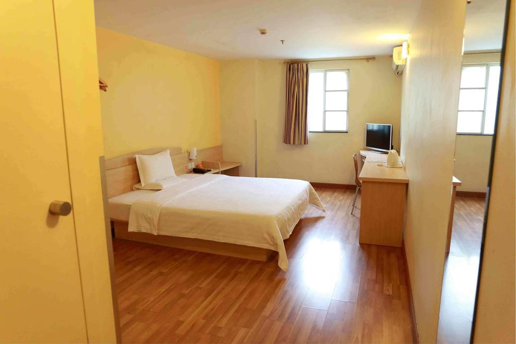 7Days Inn Changsha Jingwanzi International Furniture Square Camera foto